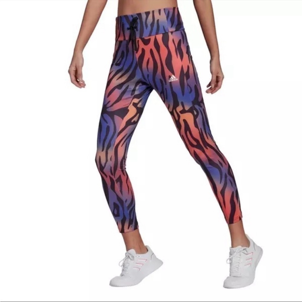 Adidas NWT Women’s Running Essentials Tiger Print 7/8 Tights AEROREADY Fabric S